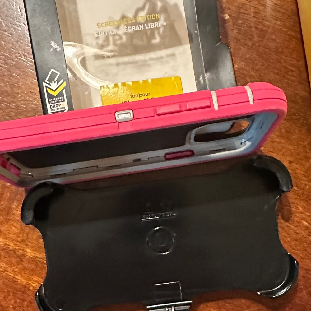 OtterBox Defender Series Pink Case for iPhone 11 Pro - Picture 12 of 12